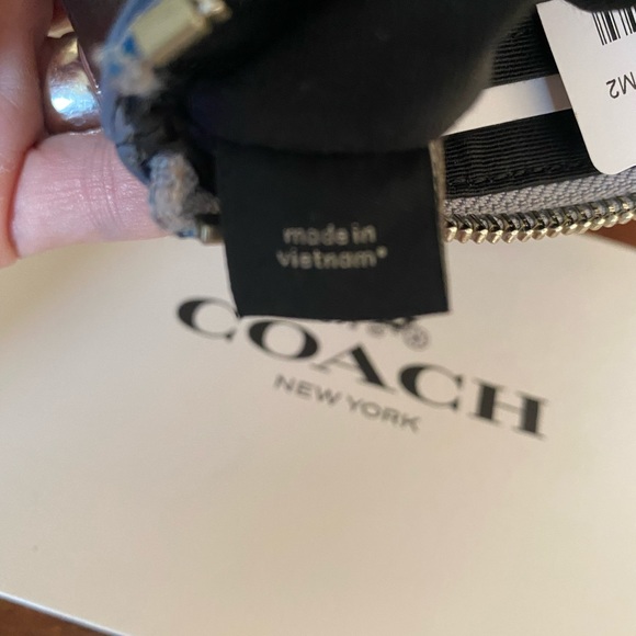 NWT AUTHENTIC Coach Black Canvas Wristlet - Picture 6 of 8